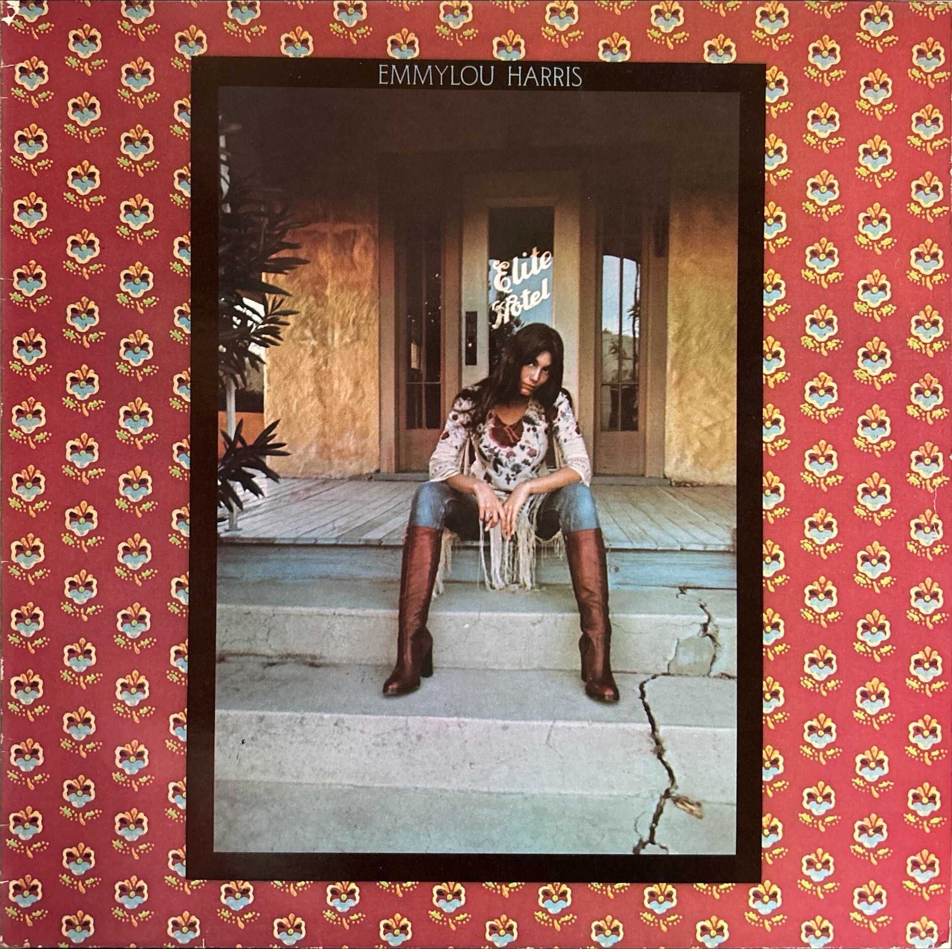 Emmylou Harris - Elite Hotel